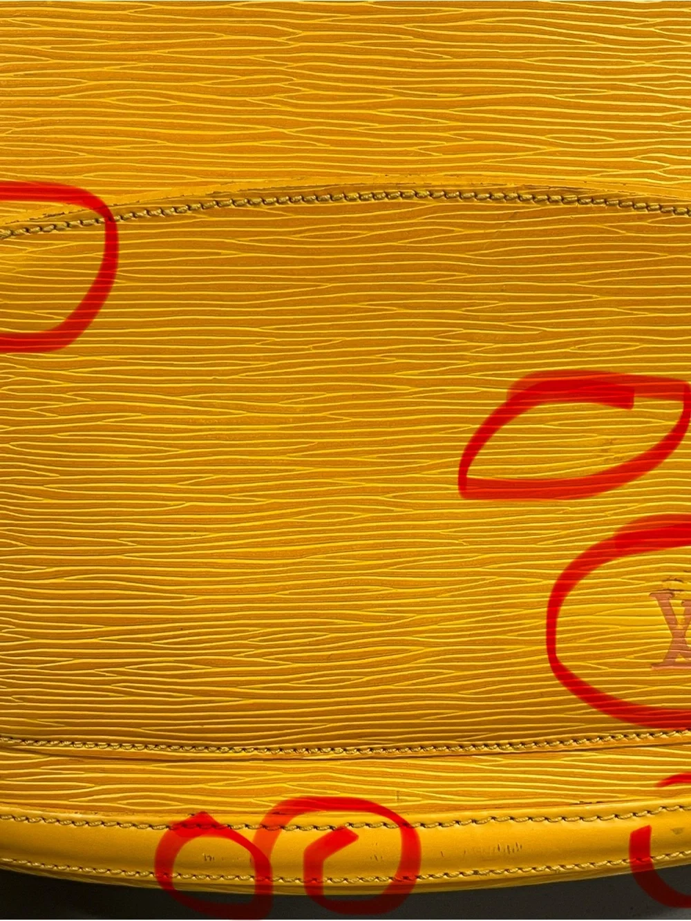 Louis Vuitton vintage lv
